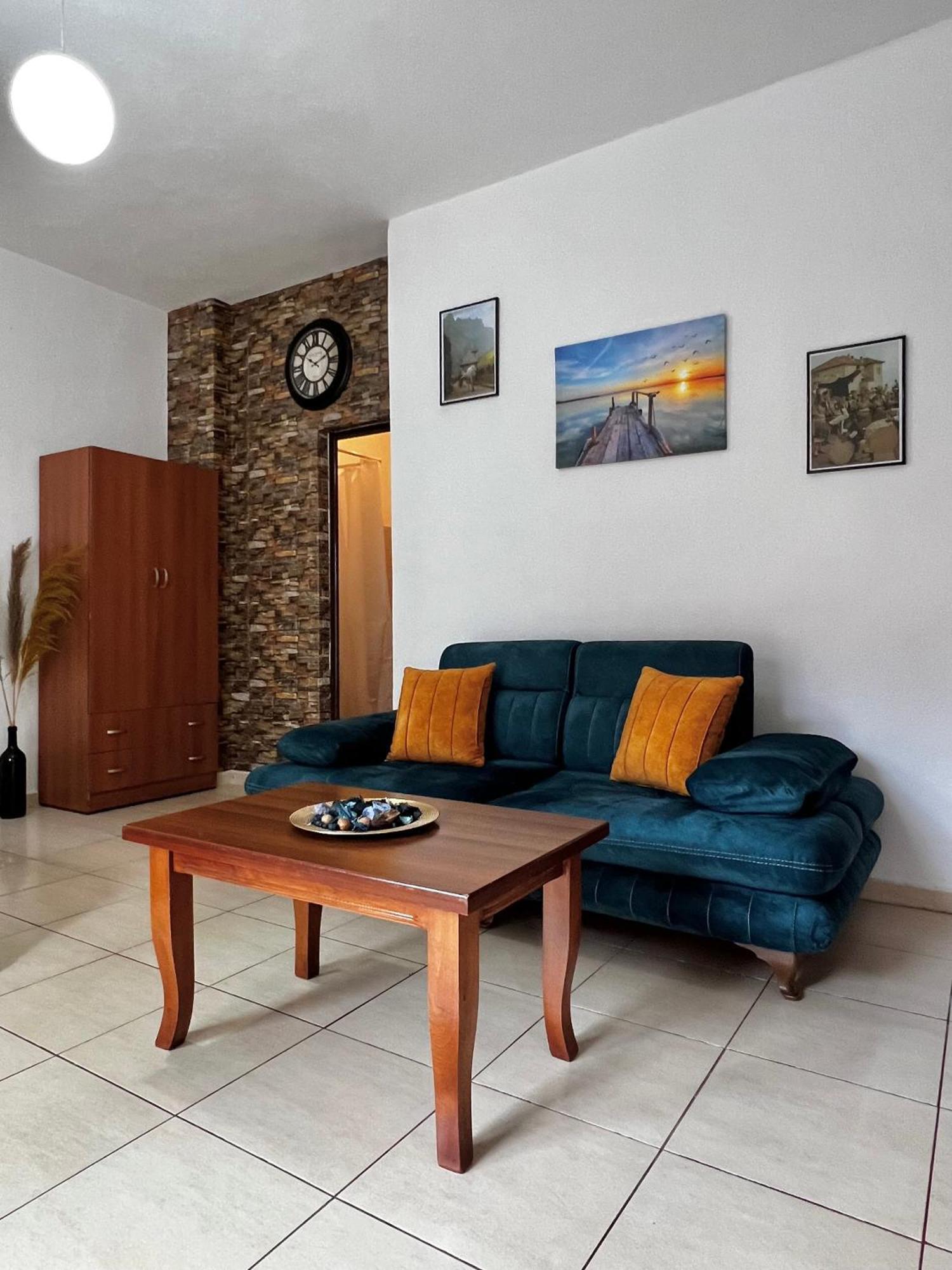 Ar Apartments Тирана Екстер'єр фото